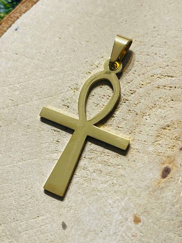 Pendentif Croix Égyptienne dorée en acier inoxydable - Les bijoux de Théa