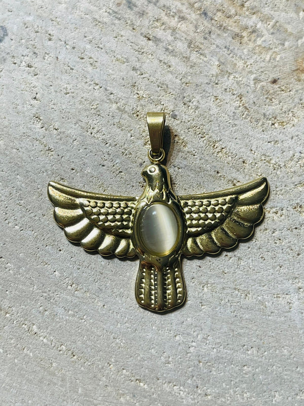 Pendentif doré en forme d aigle avec Pierre de Lune - Les bijoux de Théa