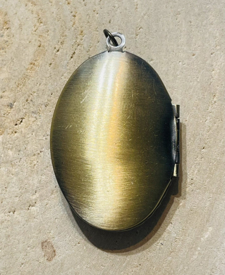 Pendentif double porte photo bronzé (3) - Les bijoux de Théa