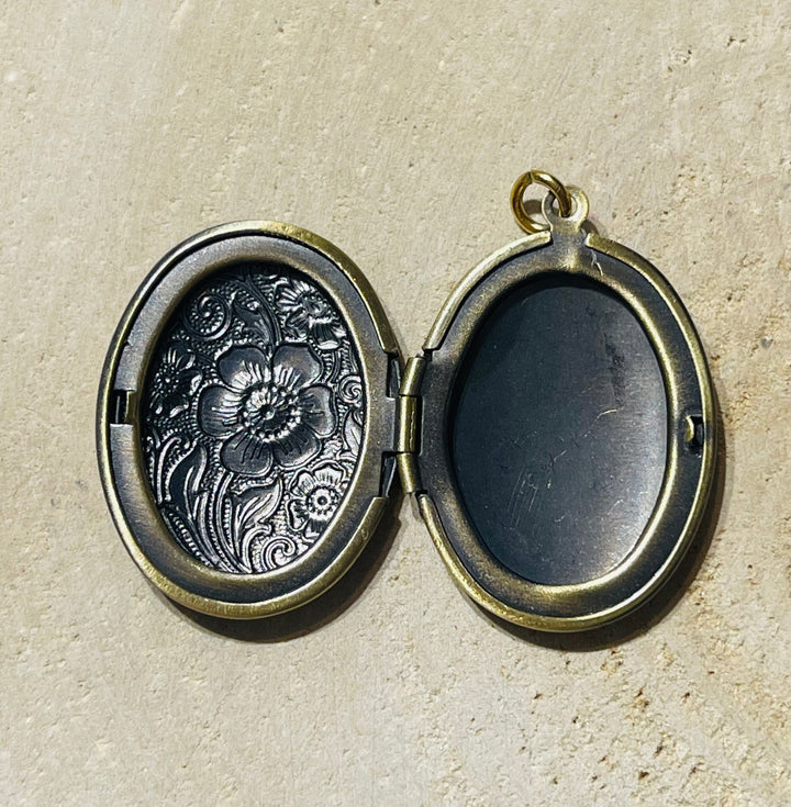 Pendentif double porte photo bronze avec fleur - Les bijoux de Théa