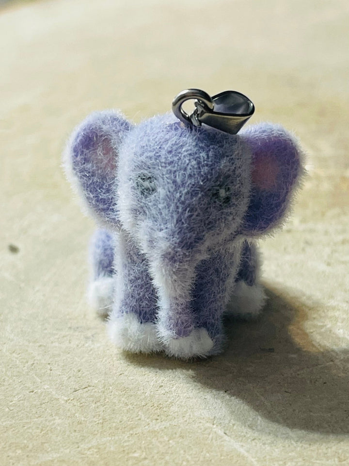 Pendentif Éléphant feutrine violet - Les bijoux de Théa