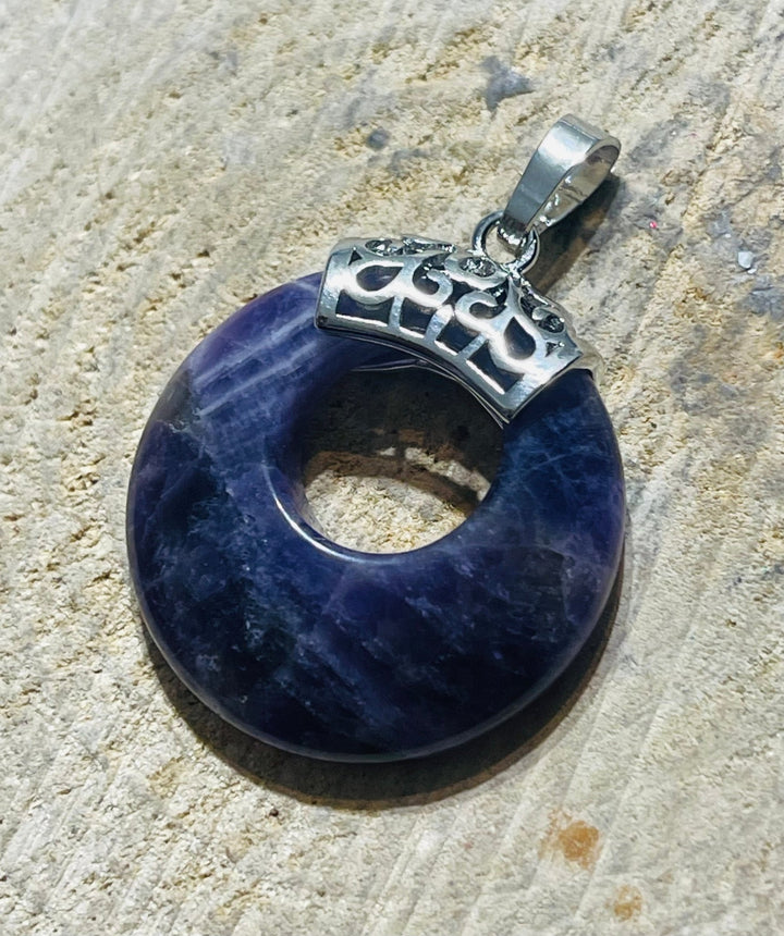 Pendentif en améthyste donut - Les bijoux de Théa
