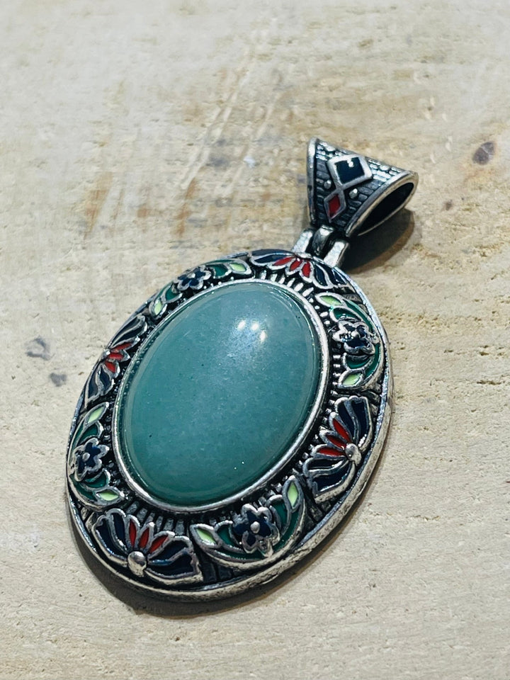 Pendentif en Aventurine verte et en émaux - Les bijoux de Théa