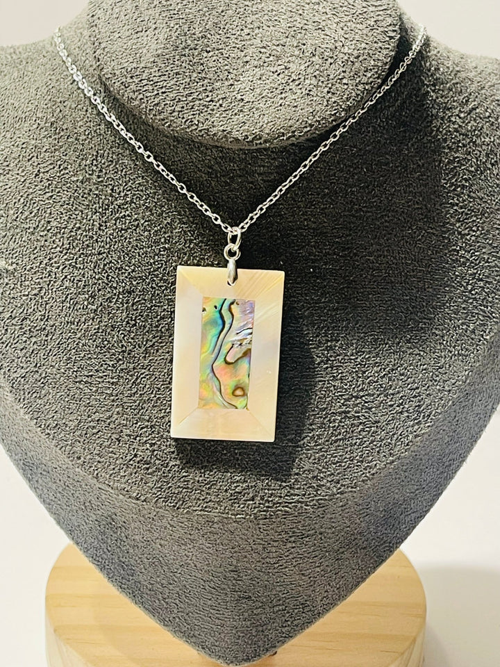 Pendentif en coquille d’Ormeau et Nacre - Les bijoux de Théa