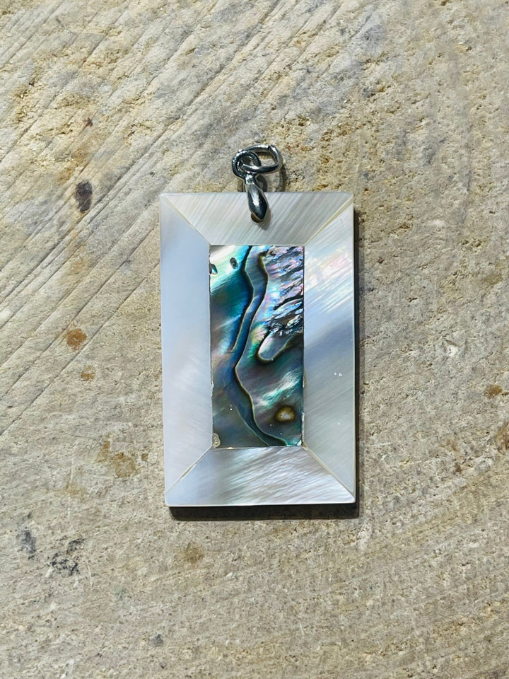 Pendentif en coquille d’Ormeau et Nacre - Les bijoux de Théa