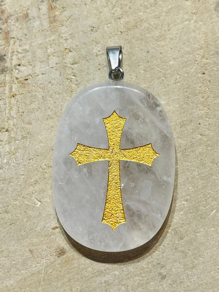 Pendentif en Cristal de roche et croix dorée - Les bijoux de Théa