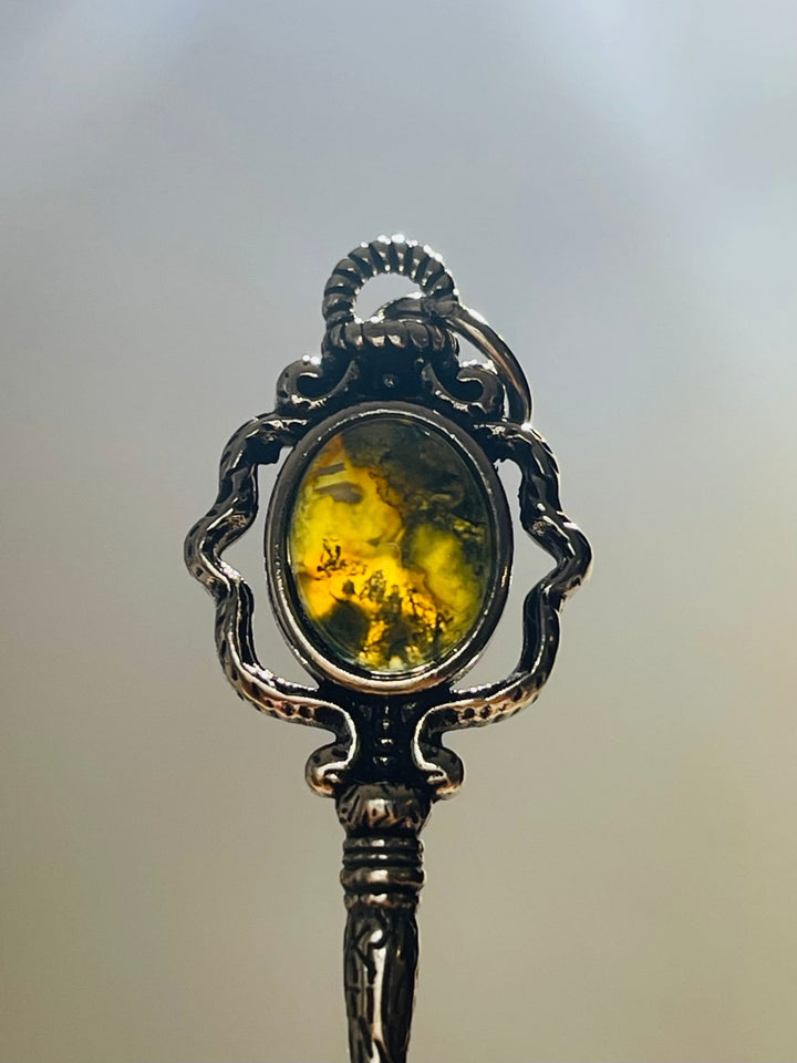 Pendentif en forme de clé et en Agate mousse - Les bijoux de Théa