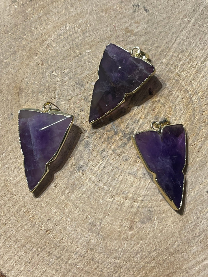 Pendentif en forme de flèche en améthyste - Les bijoux de Théa