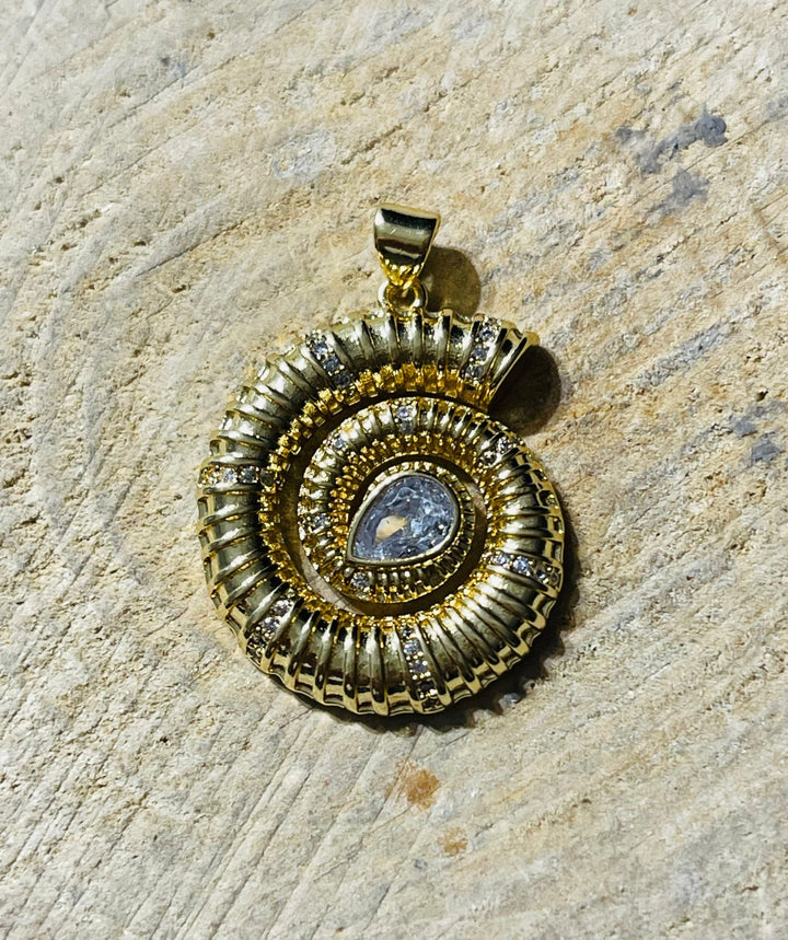 Pendentif en forme d’escargot et de diamants Cz - Les bijoux de Théa