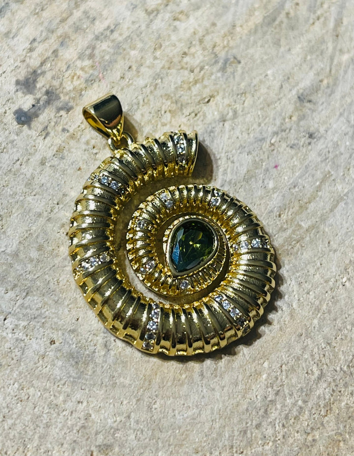Pendentif en forme d’escargot et diamants Cz - Les bijoux de Théa