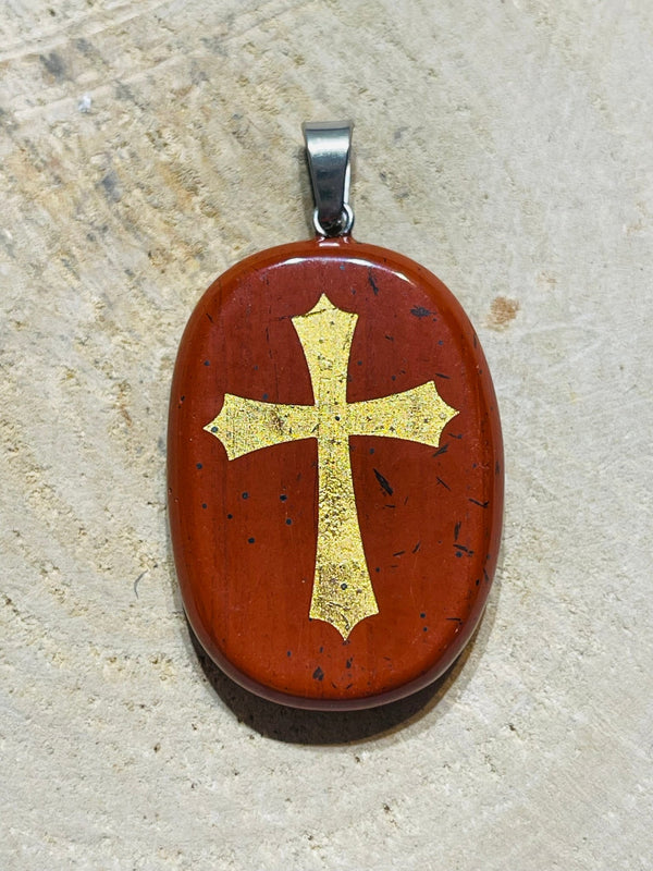 Pendentif en Jaspe rouge et croix dorée - Les bijoux de Théa