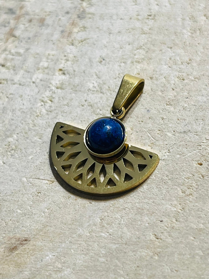 Pendentif en Lapis - lazuli doré - Les bijoux de Théa