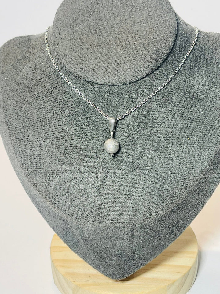 Pendentif en Météorite d’Aletai - Les bijoux de Théa