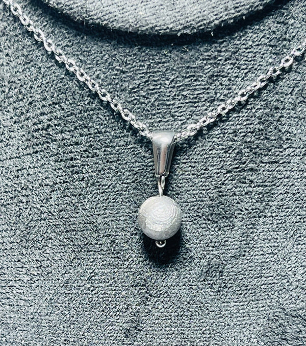 Pendentif en Météorite d’Aletai - Les bijoux de Théa
