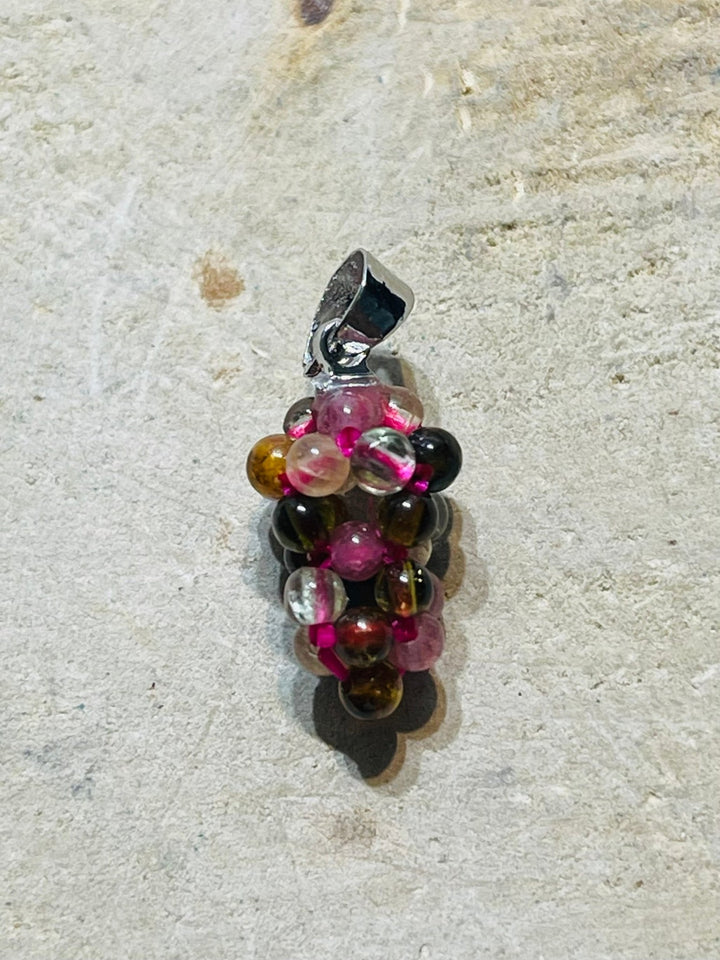 Pendentif en Tourmaline en forme de Grappe de raisin - Les bijoux de Théa