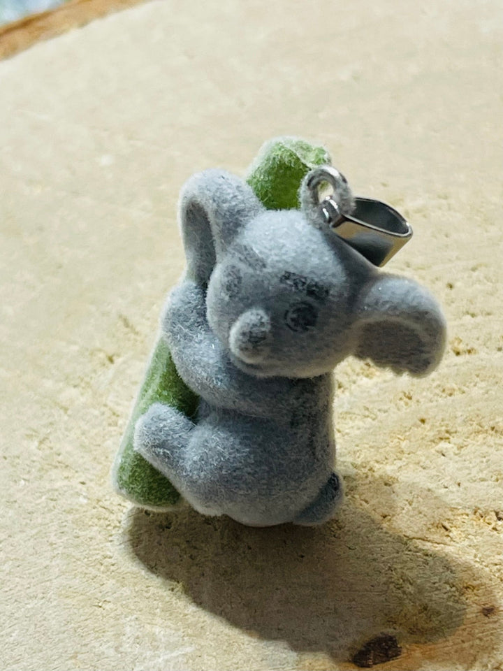 Pendentif Koala feutrine gris - Les bijoux de Théa
