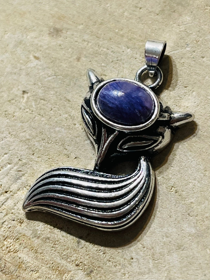 Pendentif Renard en Charoïte - Les bijoux de Théa