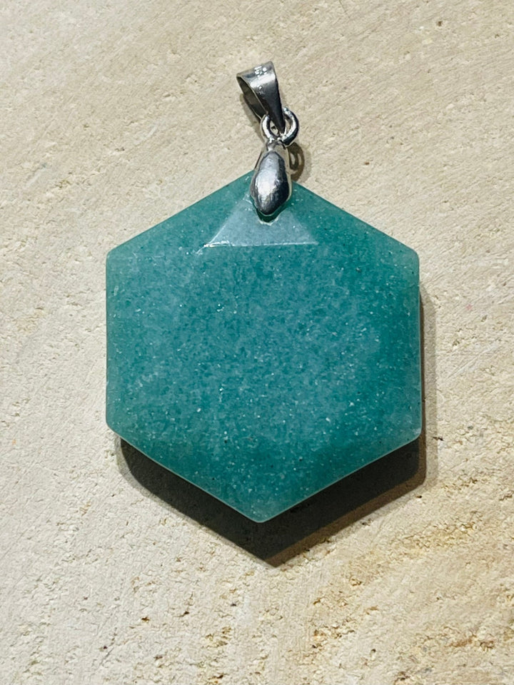 Pendentif serti d'une Aventurine verte - Les bijoux de Théa