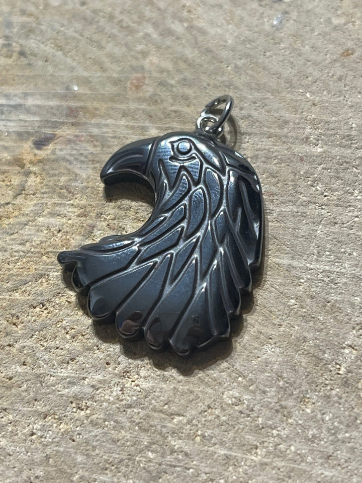 Pendentif tête d’aigle en hématite - Les bijoux de Théa