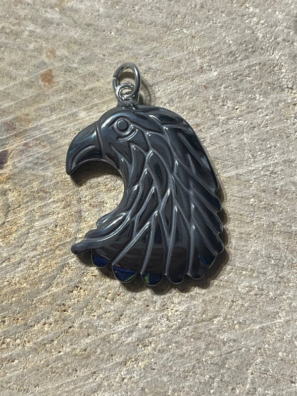 Pendentif tête d’aigle en hématite - Les bijoux de Théa