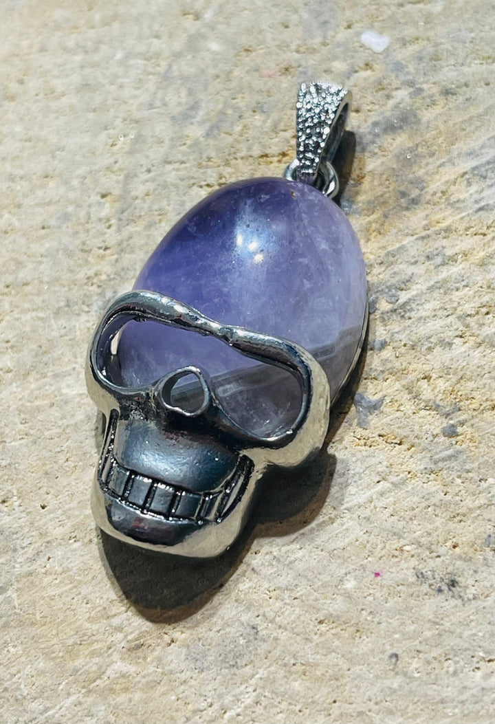 Pendentif Tête de mort en Améthyste - Les bijoux de Théa