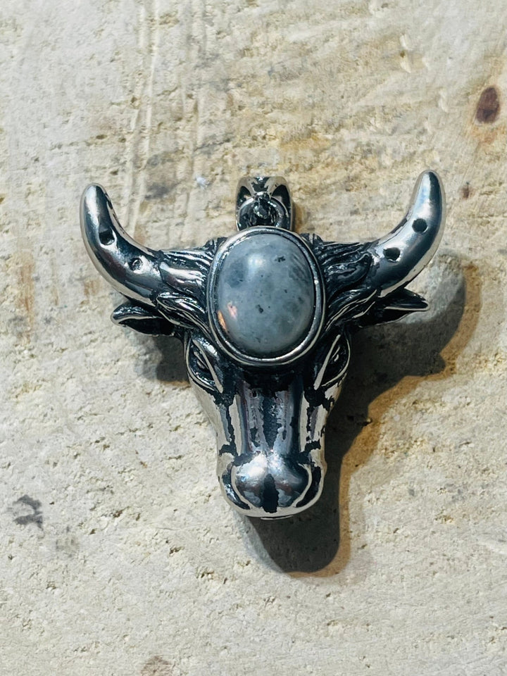 Pendentif tête de taureau en Labradorite - Les bijoux de Théa