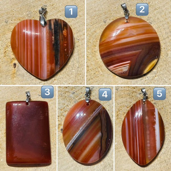 Pendentifs en Agate rouge au choix - Les bijoux de Théa