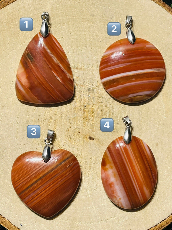 Pendentifs en Agate rouge au choix - Les bijoux de Théa
