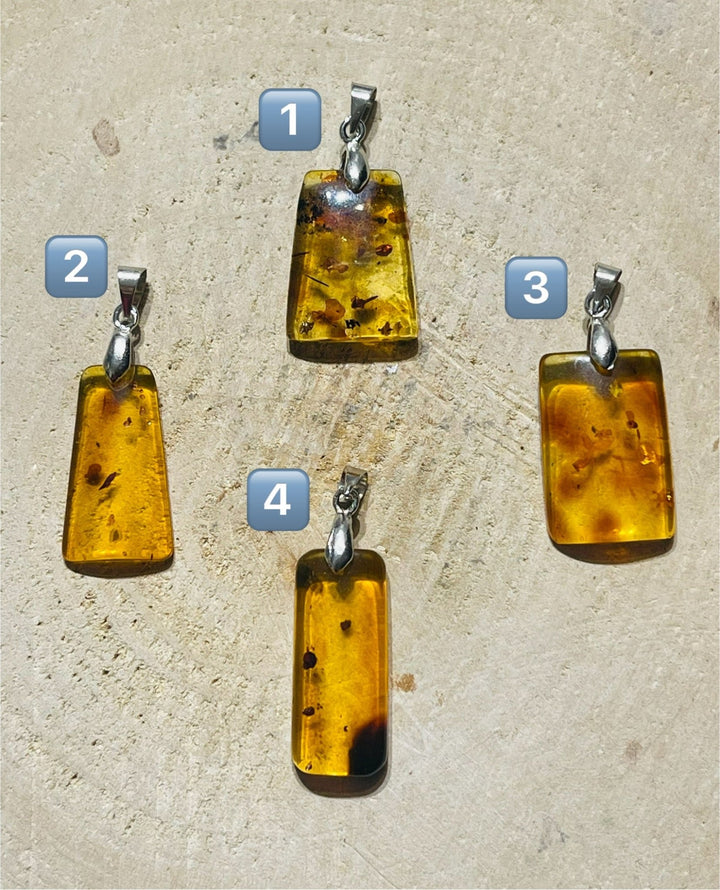 Pendentifs en Ambre au choix (2) - Les bijoux de Théa