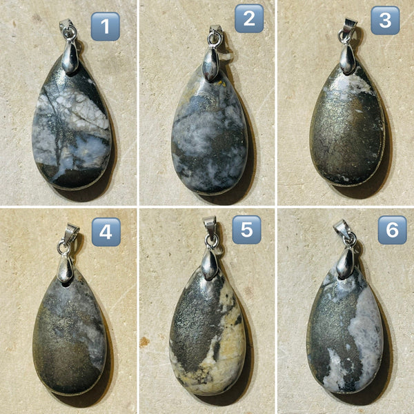 Pendentifs en Pyrite au choix - Les bijoux de Théa