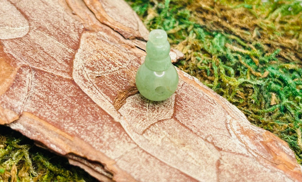 Perle naturelle Guru en Aventurine verte pour fermer bracelet Mala - Les bijoux de Théa