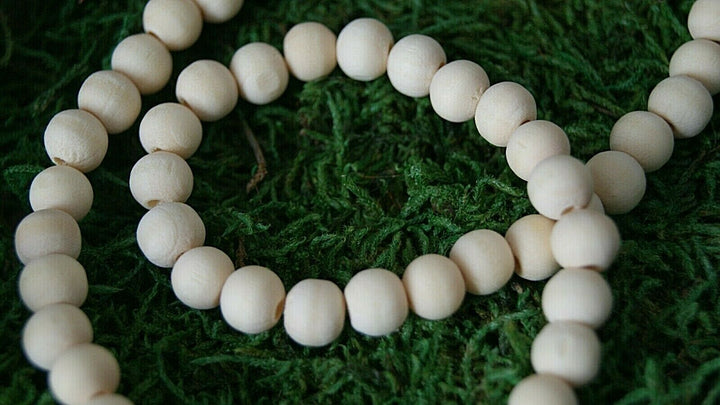 Perles en Bois de Cyprès en 8 mm - Les bijoux de Théa