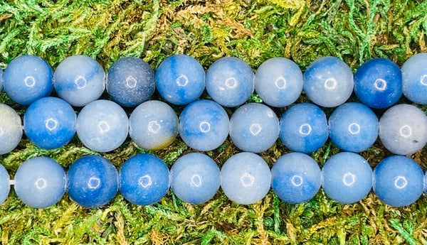 Perles naturelles en Aventurine bleue en 10 mm - Les bijoux de Théa