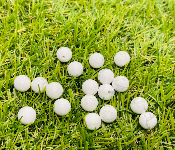 Perles naturelles en Howlite en 6 mm semi percée - Les bijoux de Théa