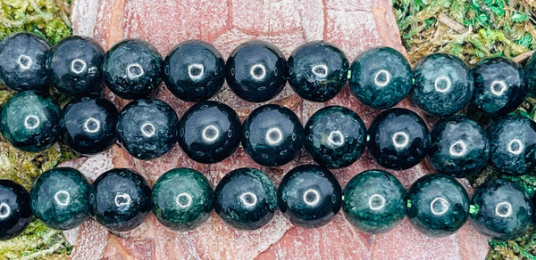 Perles naturelles en Jade noir vert de Myanmar en 8 mm - Les bijoux de Théa