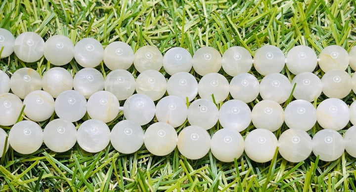 Perles naturelles en Pierre de Lune blanche crème en 8 mm - Les bijoux de Théa