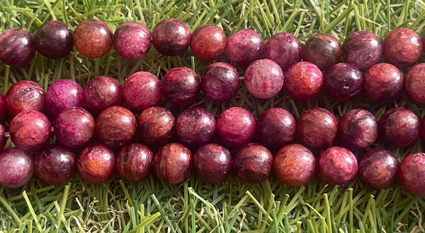 Perles naturelles en Thulite en 8 mm - Les bijoux de Théa