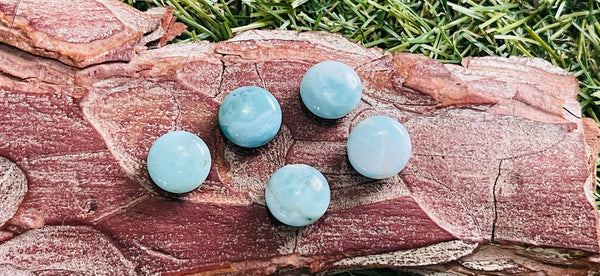 Perles naturelles ronde cabochon en Larimar en 10 mm - Les bijoux de Théa