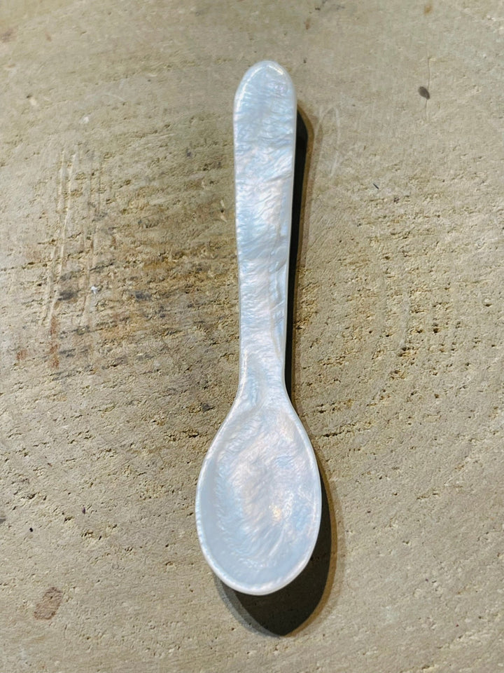 Petite cuillère en nacre - Les bijoux de Théa