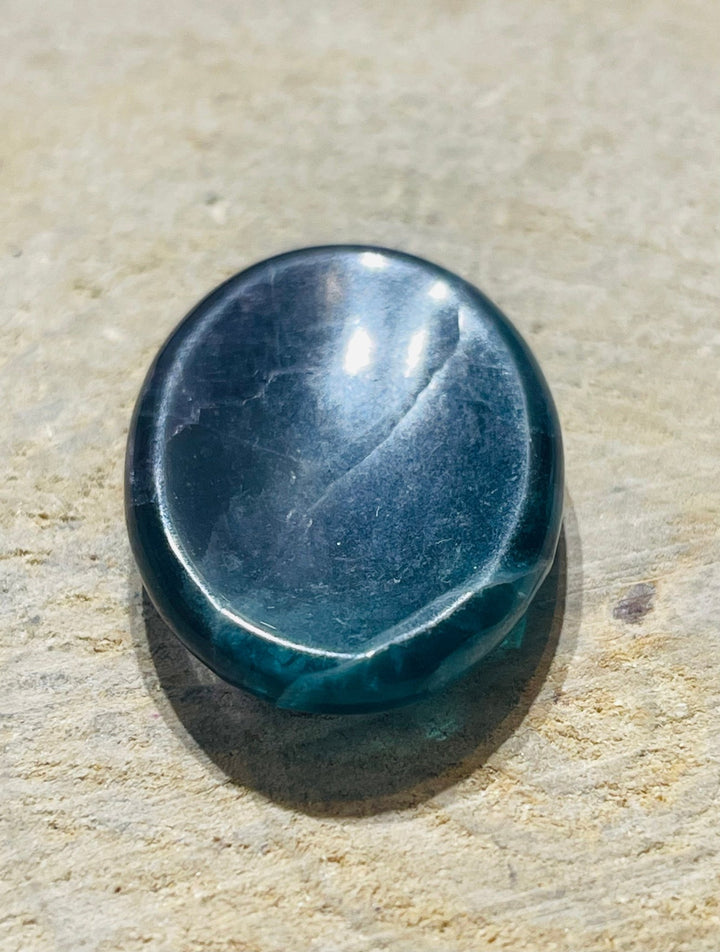 Pierre d’apaisement en Fluorite contre le stress - Les bijoux de Théa