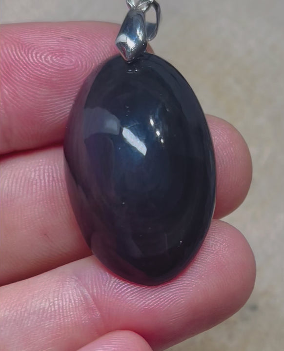 Pendentif serti d'une Obsidienne oeil céleste (2) - les bijoux de Thea 