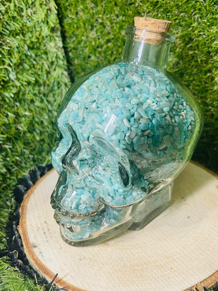 Tête de mort, Skull, Crâne rempli de pépites en pierre naturelle Amazonite - Les bijoux de Théa