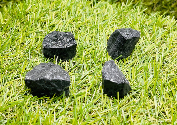 Tourmaline noire brute (25g) - Les bijoux de Théa