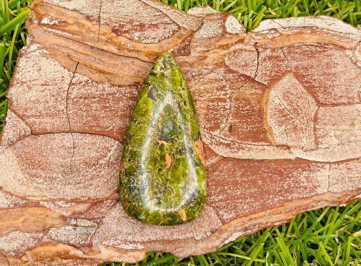 Unakite cabochon - Les bijoux de Théa