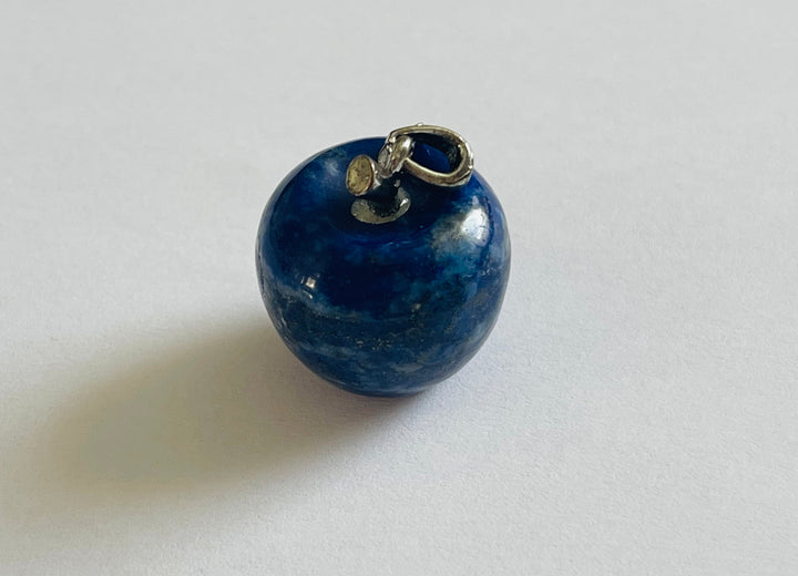 Pendentif Pomme en Lapis-lazuli - Les bijoux de Théa