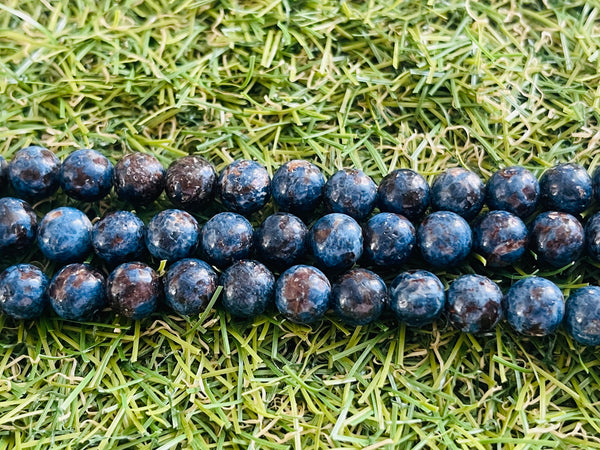 Perles naturelles en Pegmatite en 8 mm - Les bijoux de Théa