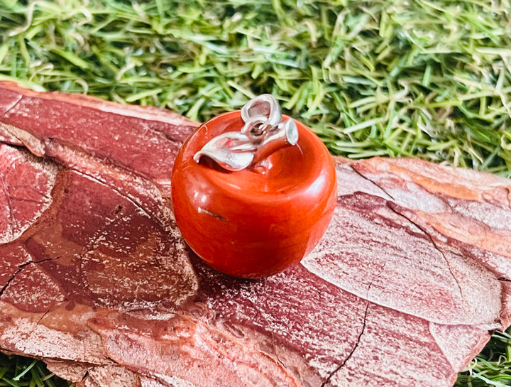 Pendentif Pomme en Jaspe rouge - Les bijoux de Théa