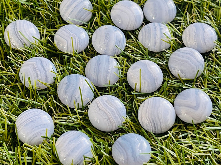 Calcédoine cabochon rond - Les bijoux de Théa