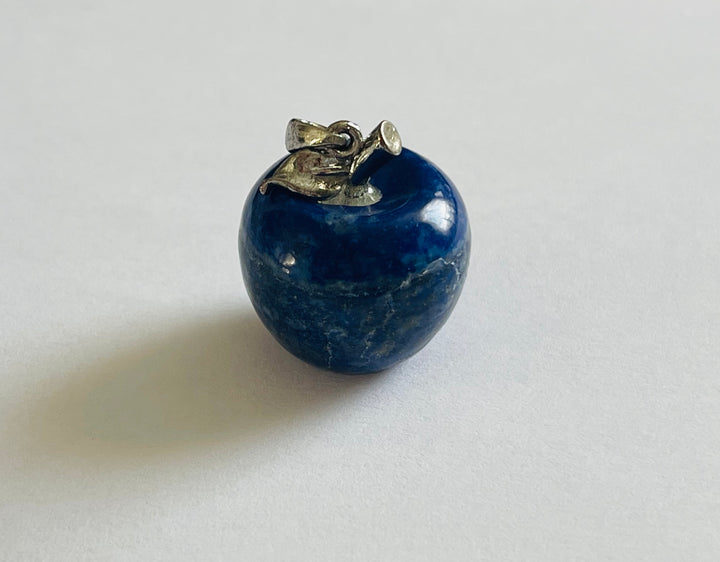 Pendentif Pomme en Lapis-lazuli - Les bijoux de Théa