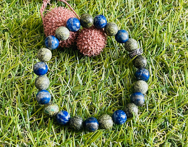 Bracelet en perles naturelles en Serpentine et Lapis-lazuli